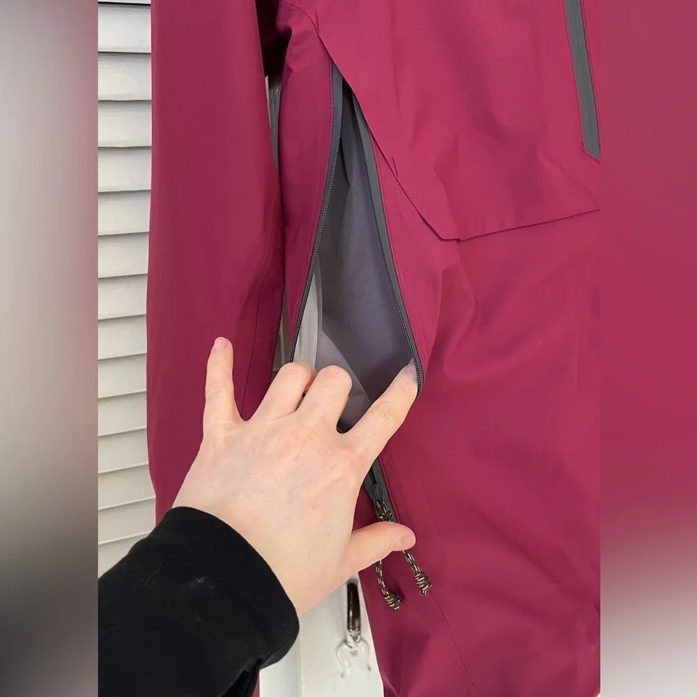 Fjallraven Dark Fuchsia Waterproof Keb Eco-Shell Jacket Sz XS - Picture 8 of 16